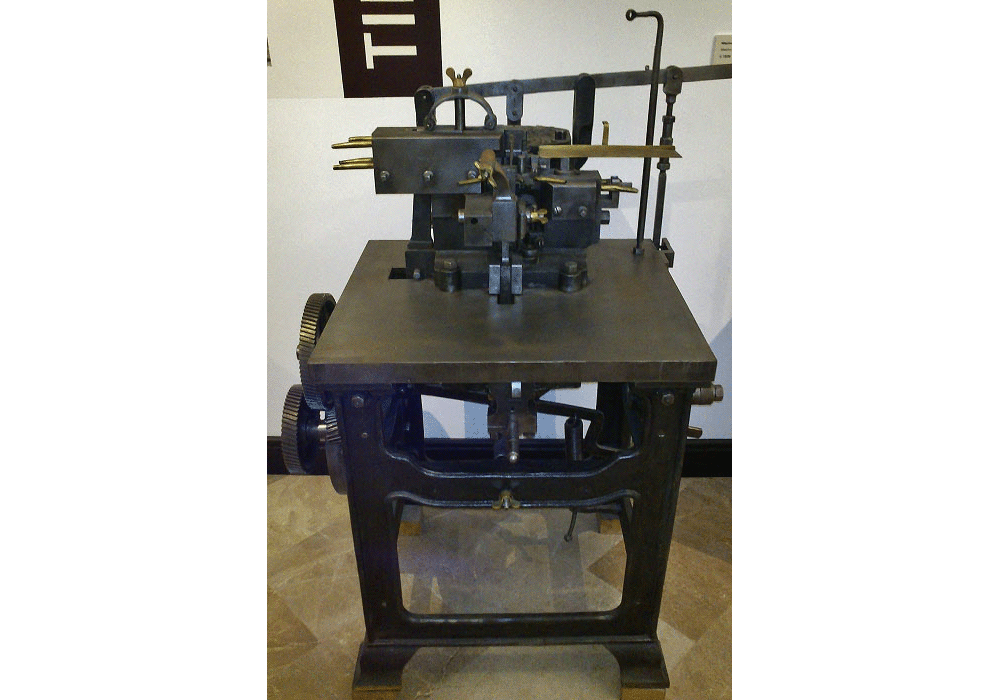 Máquina de fundir tipos. 1870